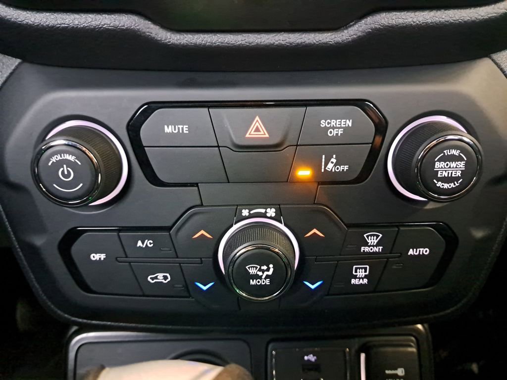 Used 2022 Jeep Renegade Sport image 23