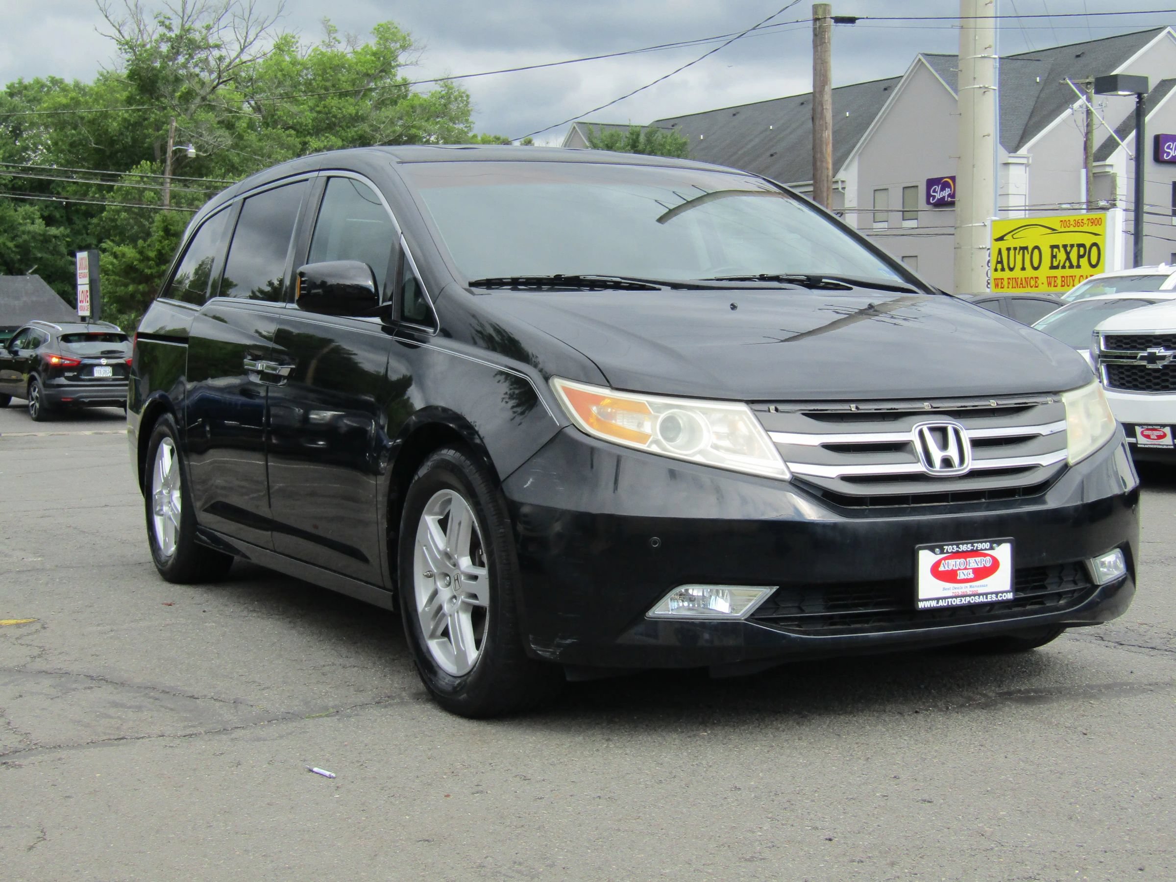 Used 2012 Honda Odyssey Touring image 1
