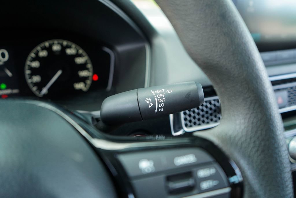Used 2025 Honda Civic LX image 31
