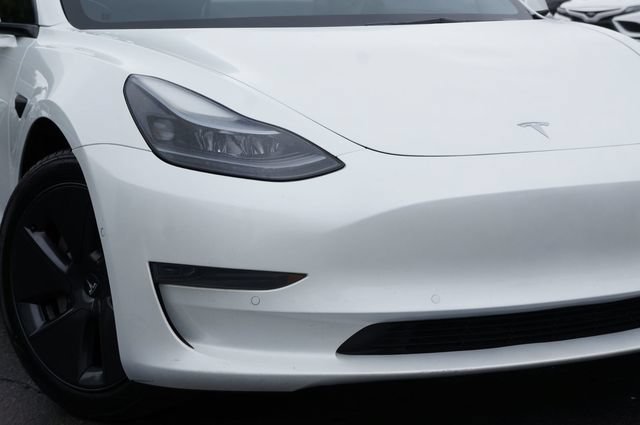 Used 2021 Tesla Model 3 Standard Range Plus RWD image 9