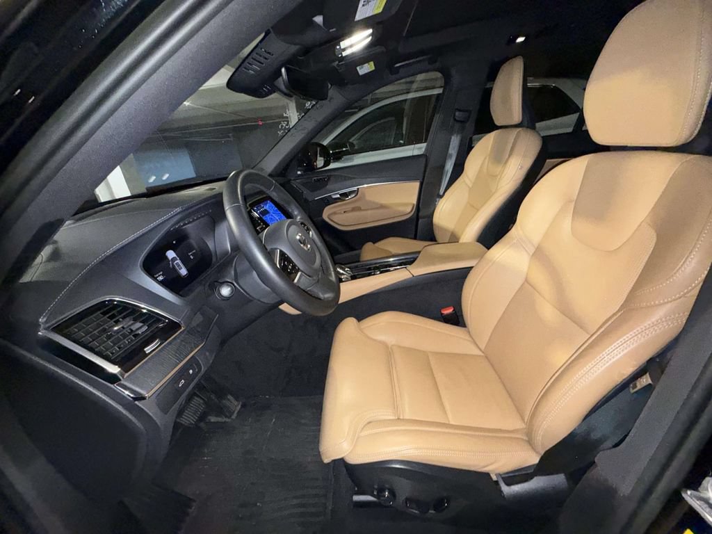 Used 2023 Volvo XC90 T8 Ultimate w/ Protection Package AWD/4WD image 7