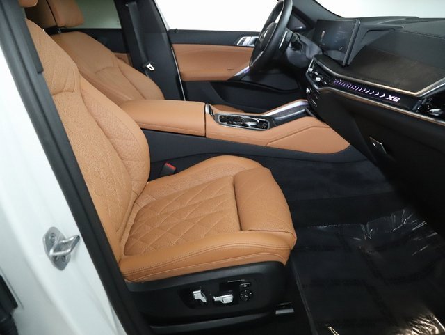 Used 2026 BMW X6 xDrive40i w/ Premium Package image 35