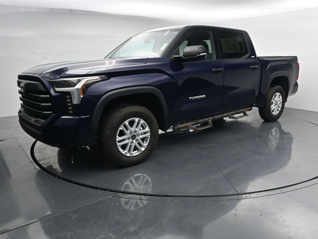 Used 2023 Toyota Tundra SR5 w/ SR5 Convenience Package AWD/4WD image 4
