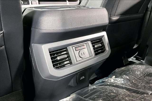 New 2027 Ford F350 Lariat w/ Lariat Ultimate Package AWD/4WD image 3