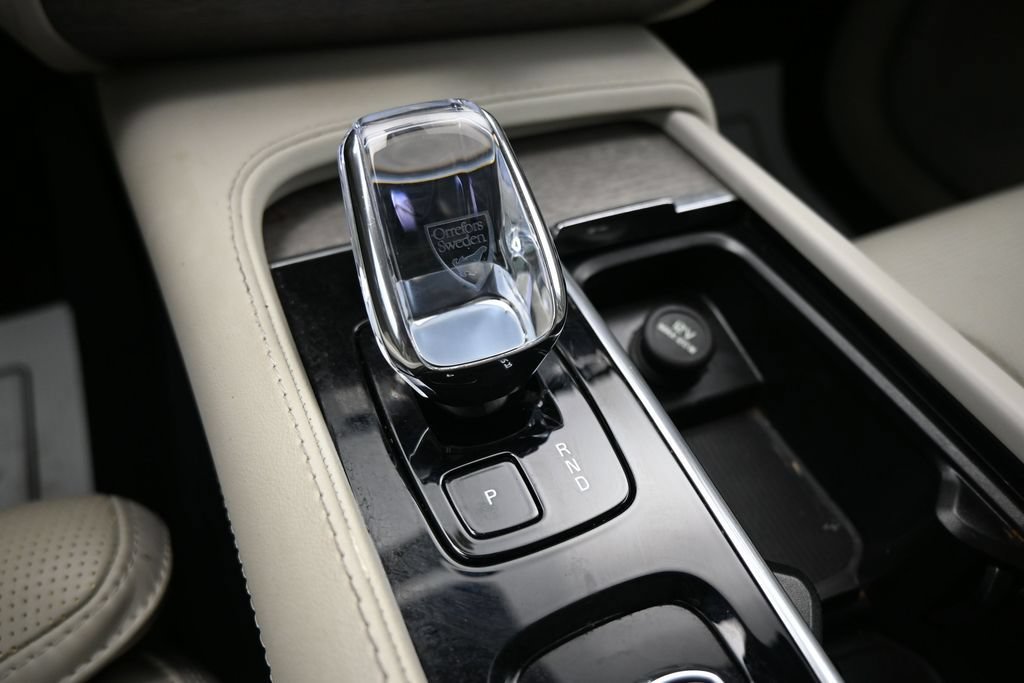 Used 2024 Volvo XC90 B6 Ultimate AWD/4WD image 23