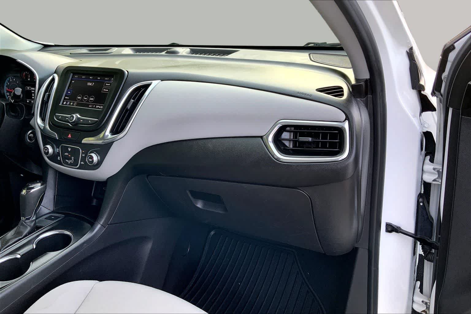 Used 2020 Chevrolet Equinox LS AWD/4WD image 19