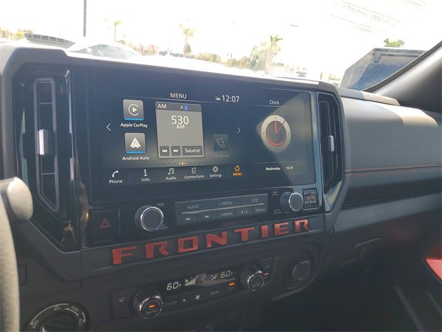 Used 2025 Nissan Frontier PRO-4X image 18