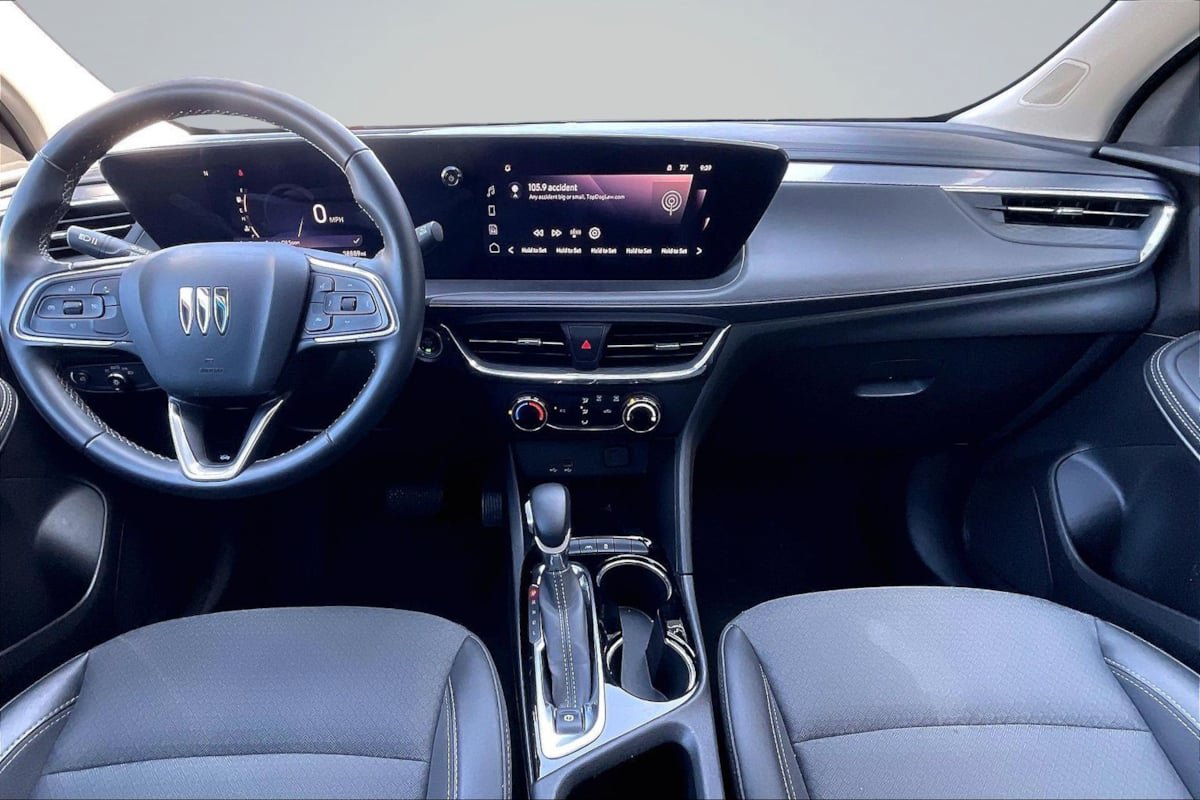 Used 2025 Buick Encore GX Preferred FWD image 16