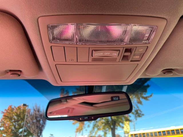 Used 2009 Toyota Camry XLE image 12