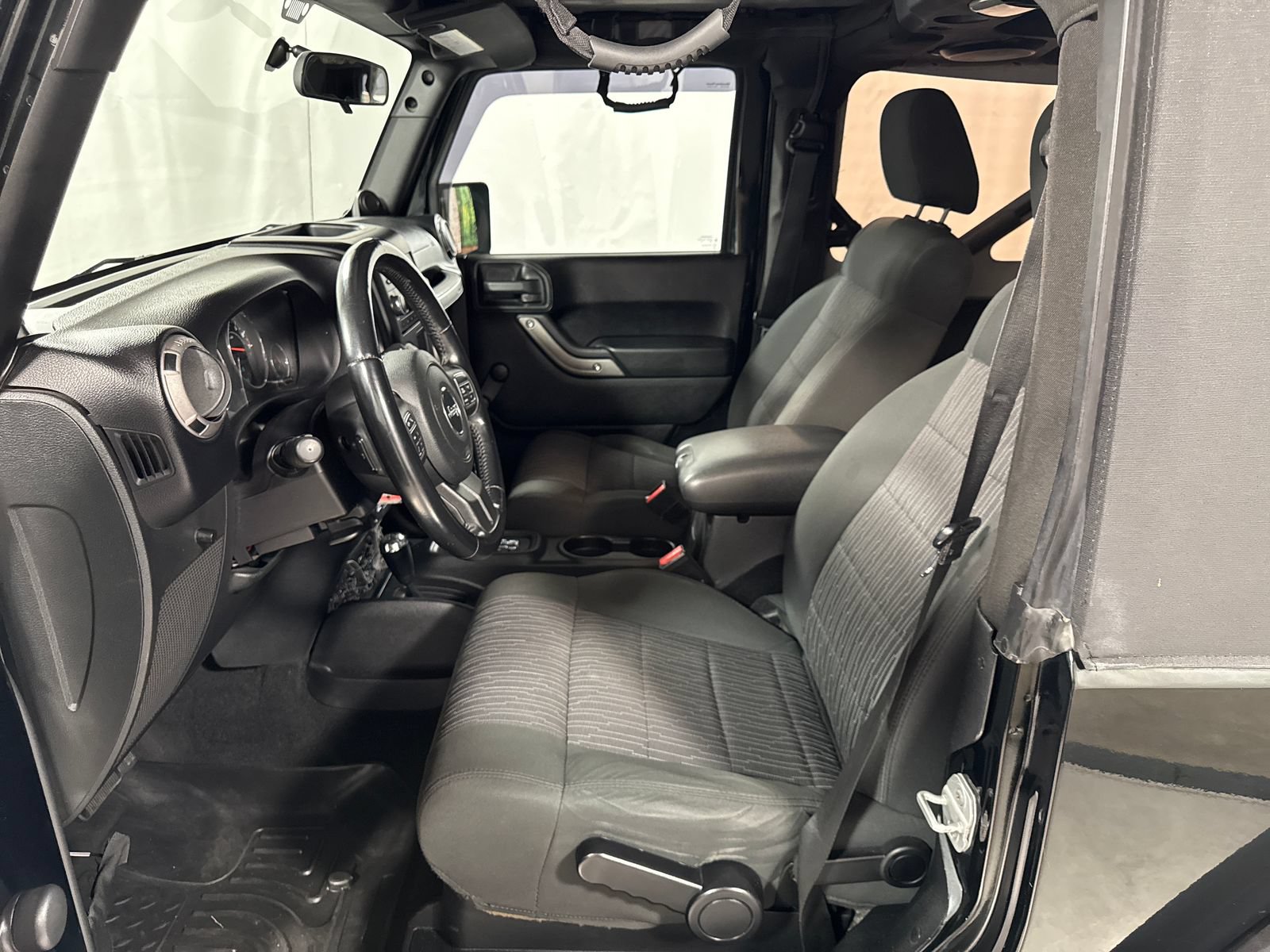 Used 2012 Jeep Wrangler Sport AWD/4WD image 3