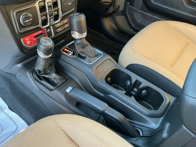 Used 2026 Jeep Wrangler Unlimited Sport AWD/4WD image 22