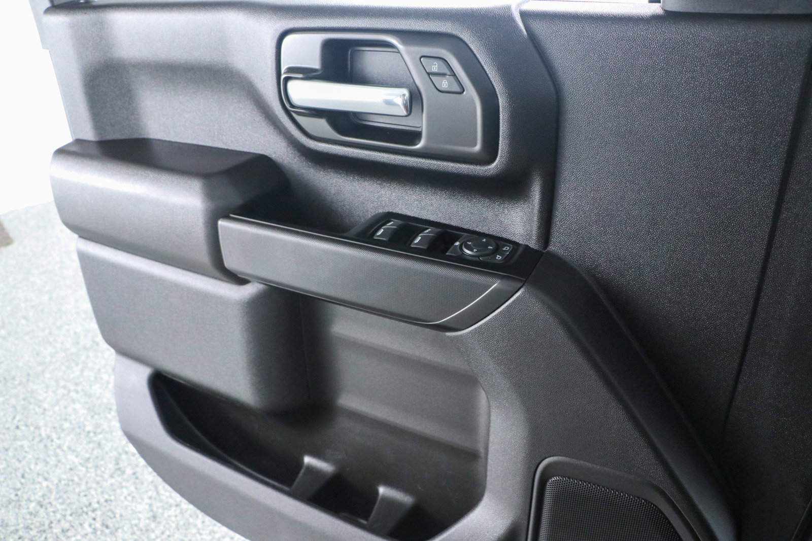 Used 2024 Chevrolet Silverado 3500 W/T image 21