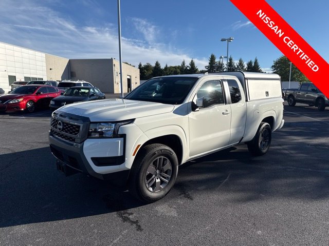 Certified 2025 Nissan Frontier SV AWD/4WD image 4
