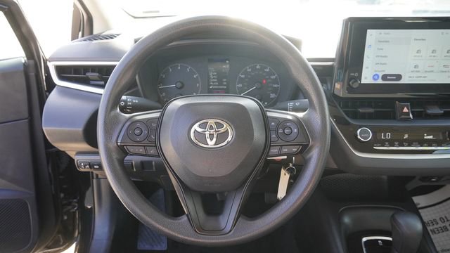 Used 2023 Toyota Corolla LE image 22
