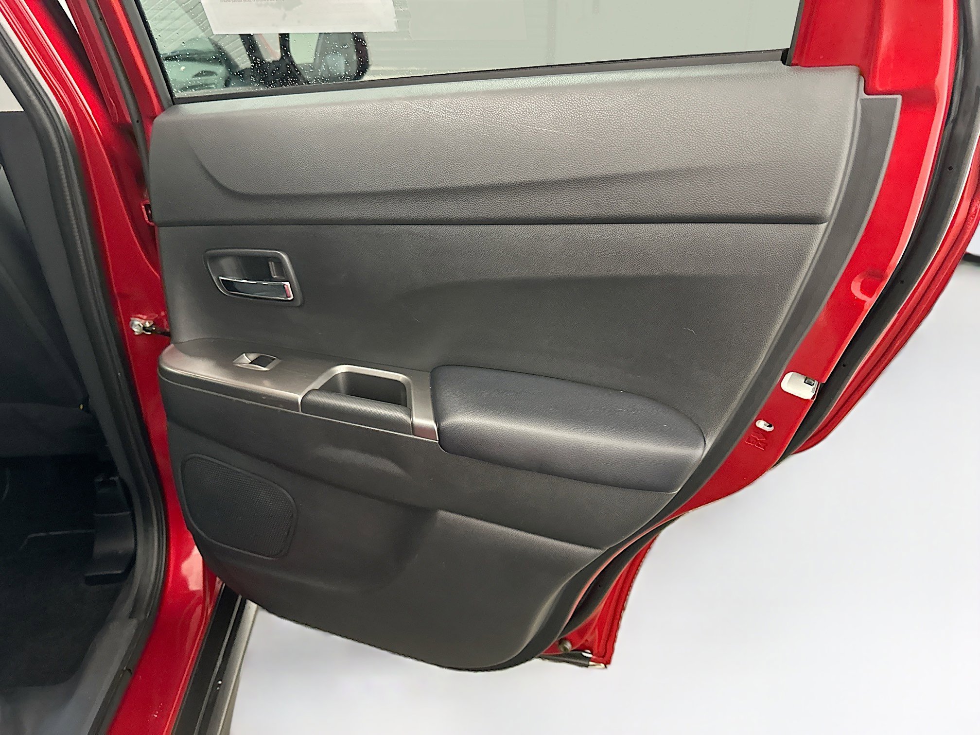Used 2024 Mitsubishi Outlander Sport AWD image 30