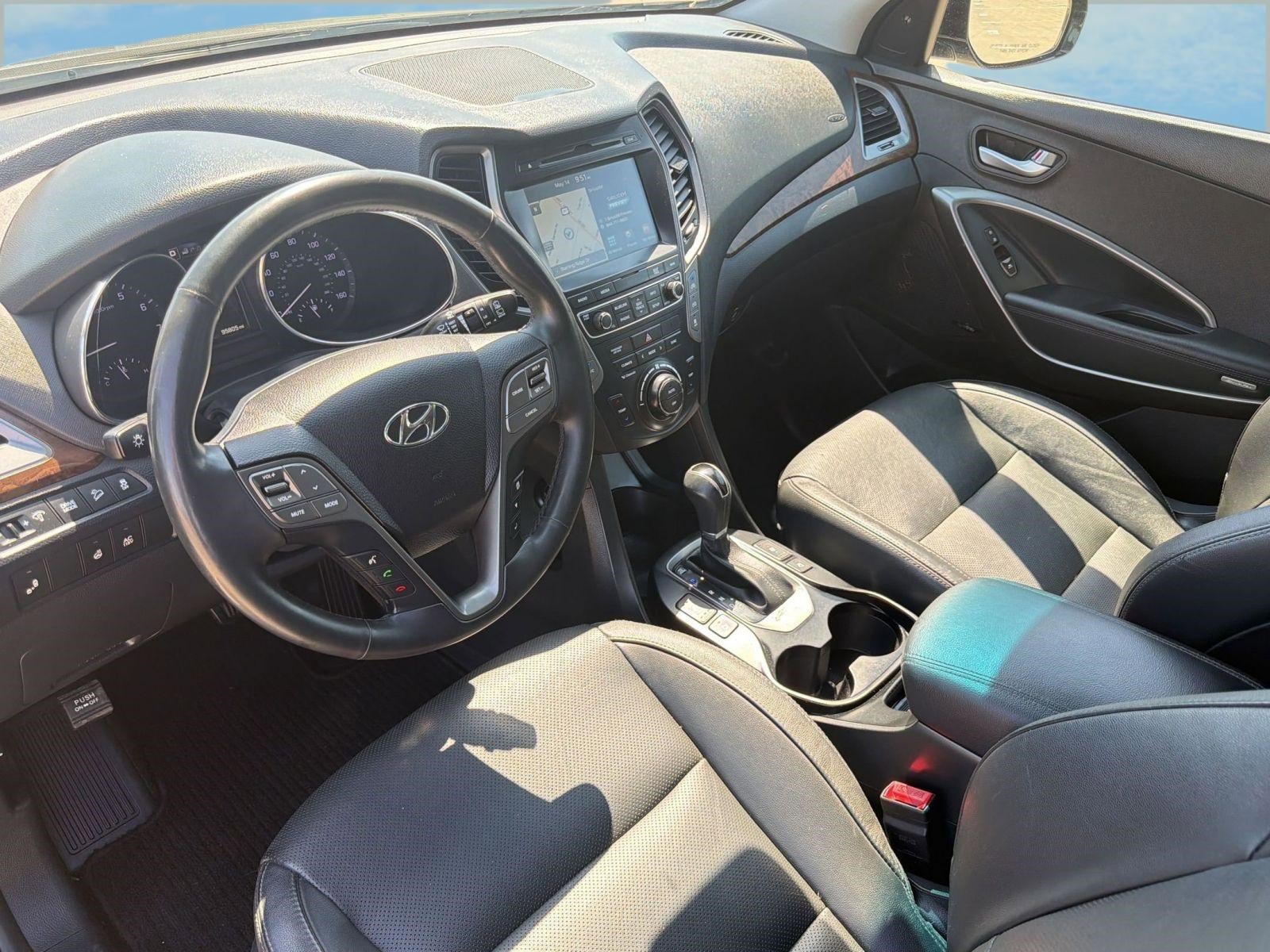 Used 2018 Hyundai Santa Fe Limited FWD image 4