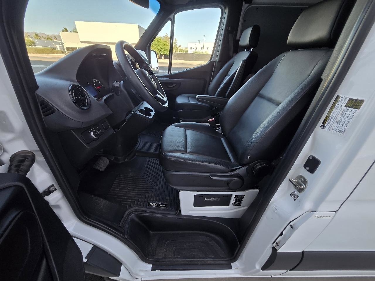 Used 2022 Mercedes-Benz Sprinter 2500 image 4