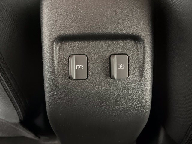 Used 2023 Nissan Kicks SV FWD image 42