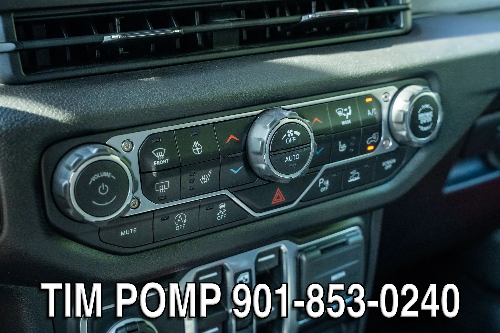 Used 2024 Jeep Wrangler Unlimited Sport AWD/4WD image 21