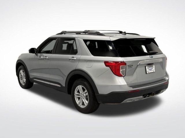 Used 2024 Ford Explorer XLT w/ Equipment Group 202A AWD/4WD image 6