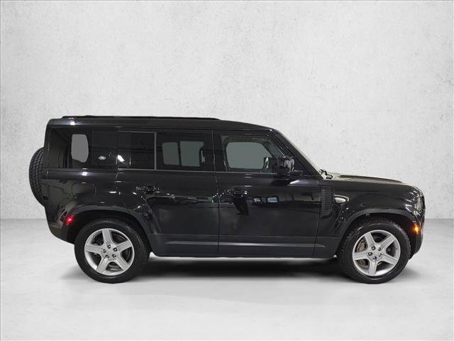 Used 2020 Land Rover Defender 110 SE AWD/4WD image 4