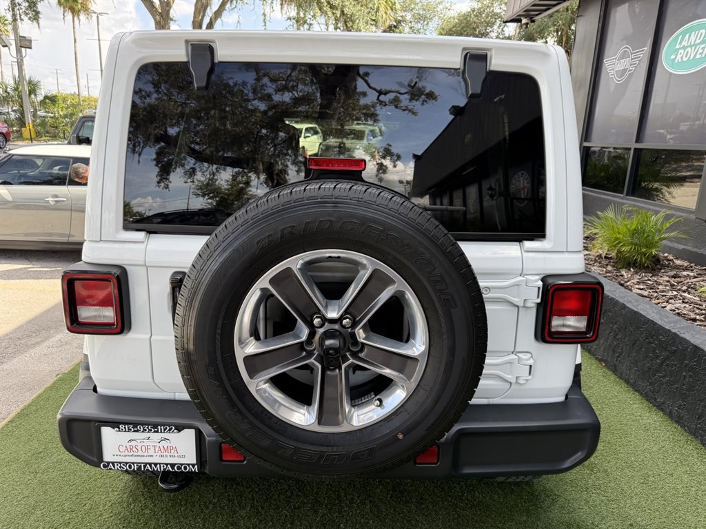 Used 2021 Jeep Wrangler Unlimited Sahara w/ Uconnect 4C Nav & Sound Group AWD/4WD image 5