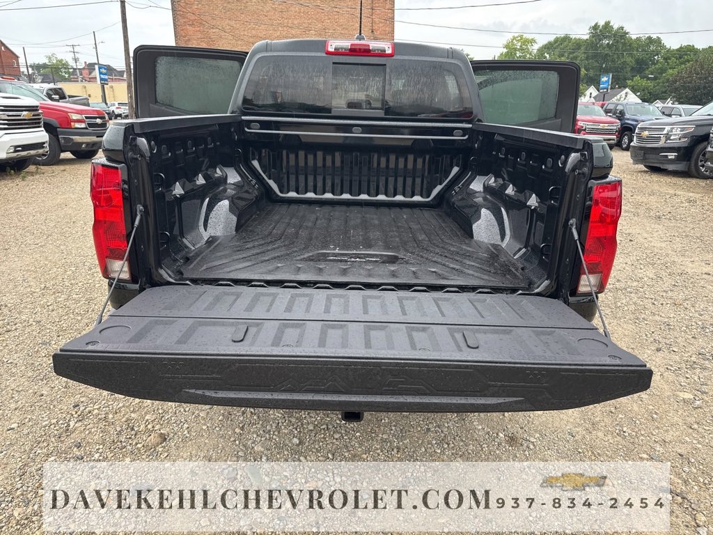 Used 2024 Chevrolet Colorado Trail Boss w/ Technology Package image 30