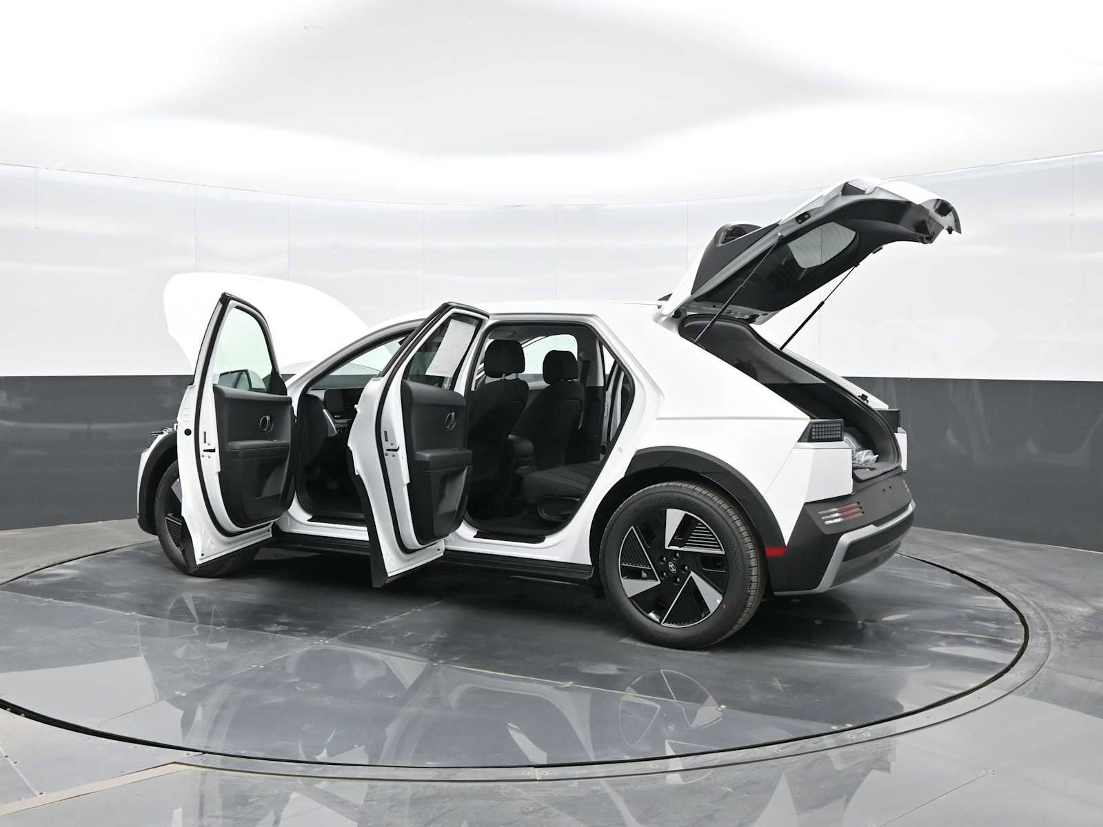 New 2025 Hyundai Ioniq 5 SE image 43