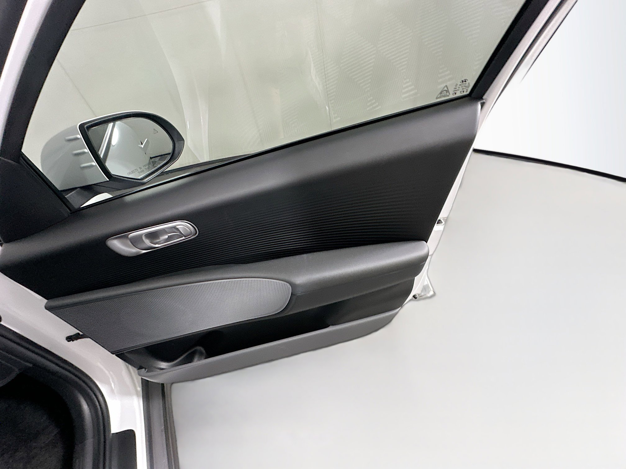 Used 2024 Hyundai Ioniq 6 SE image 32