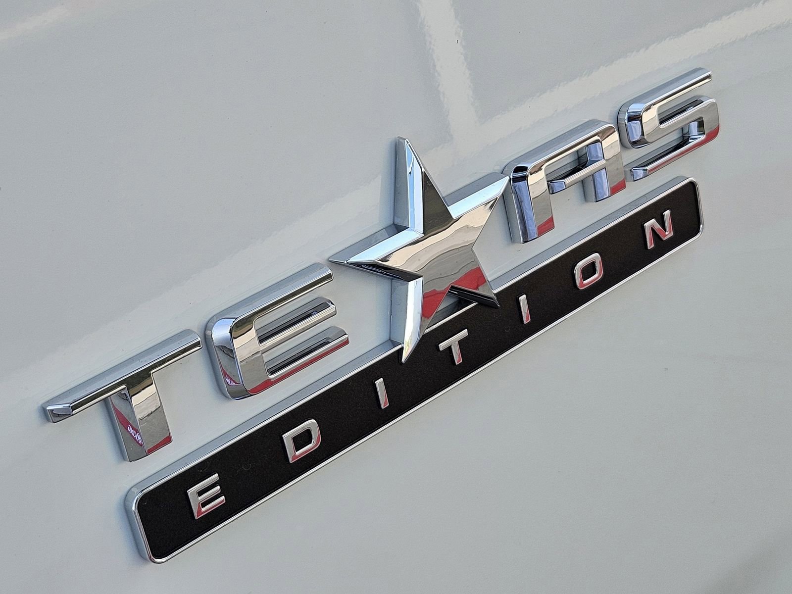 New 2026 Chevrolet Silverado 3500 LT w/ Texas Edition image 15