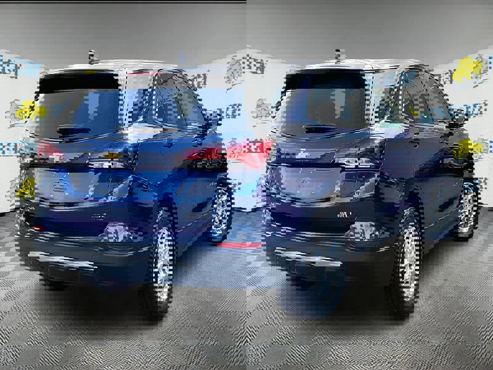 Used 2022 Chevrolet Equinox LT w/ LPO, Floor Liner Package image 6