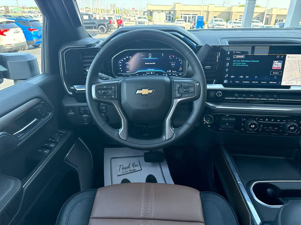 Used 2024 Chevrolet Silverado 2500 High Country w/ LPO, Dark Essentials Package AWD/4WD image 17