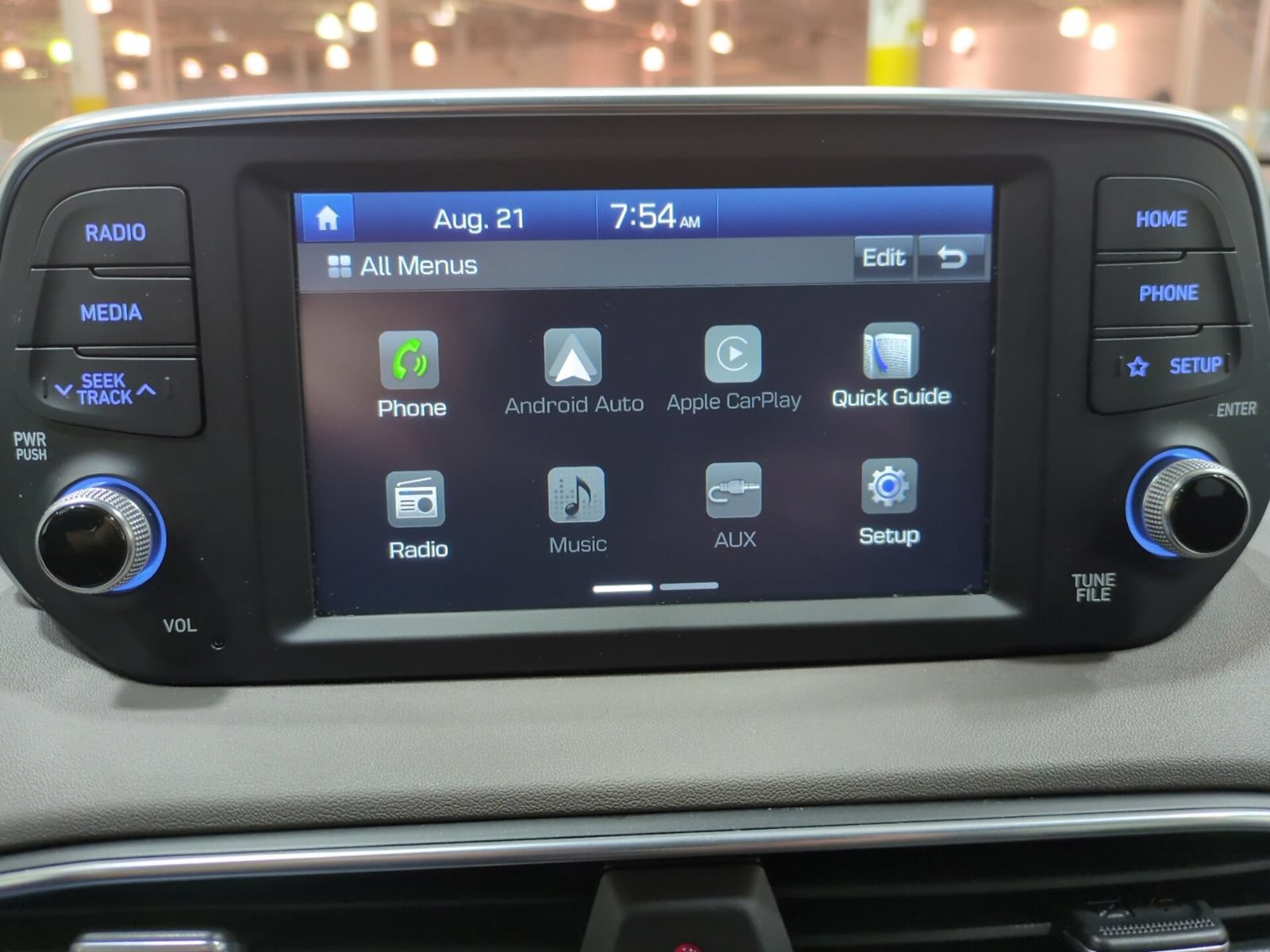 Used 2019 Hyundai Santa Fe SE AWD/4WD image 22