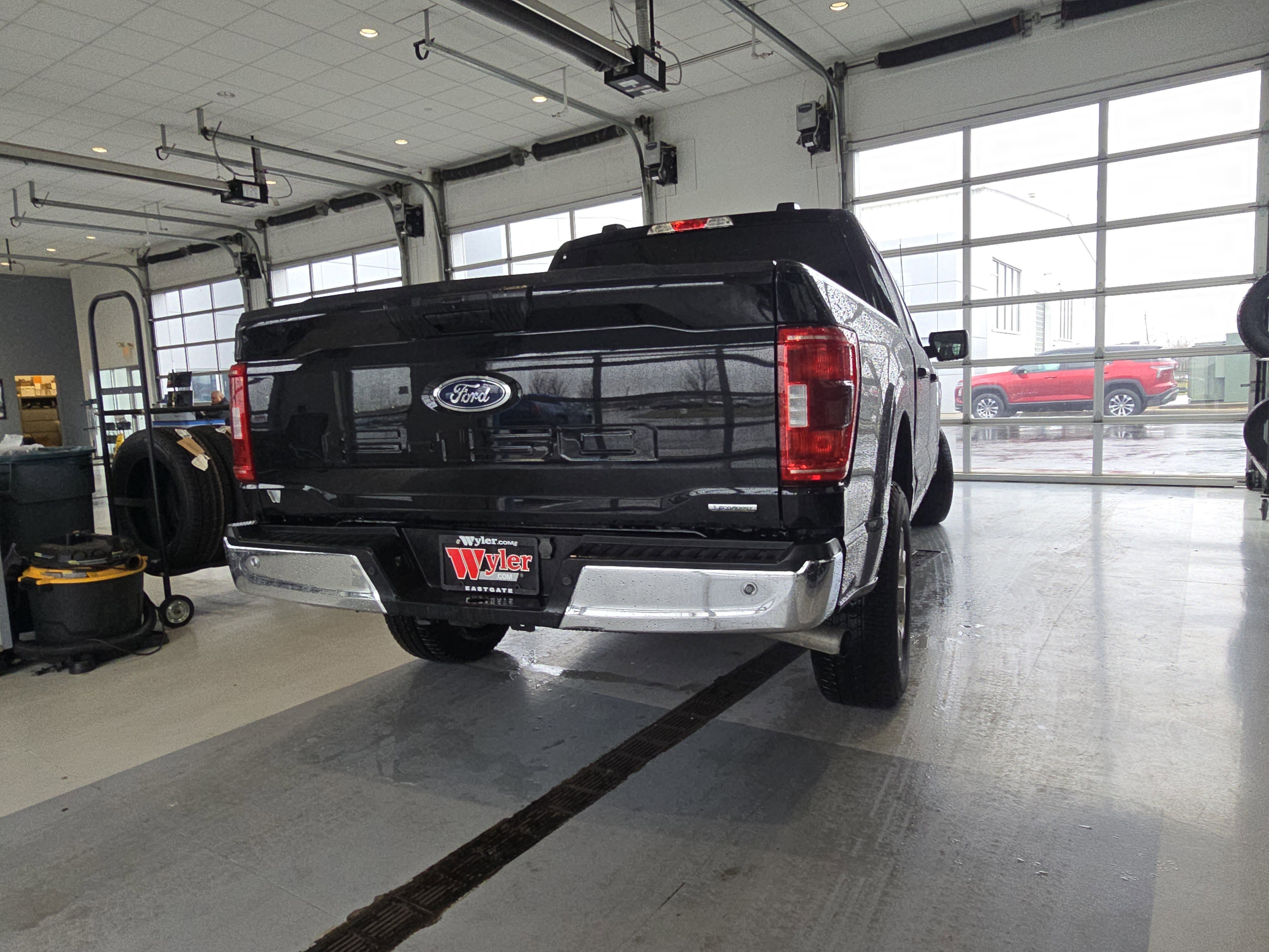 Used 2023 Ford F150 XLT image 18