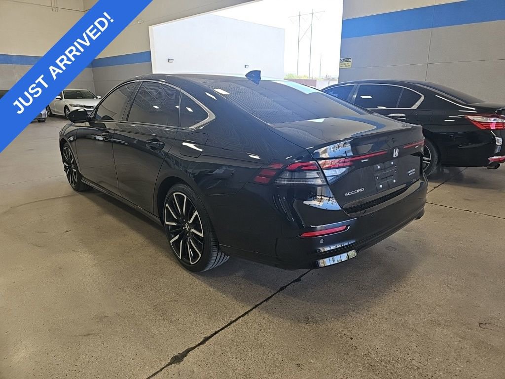 Used 2025 Honda Accord Touring image 4