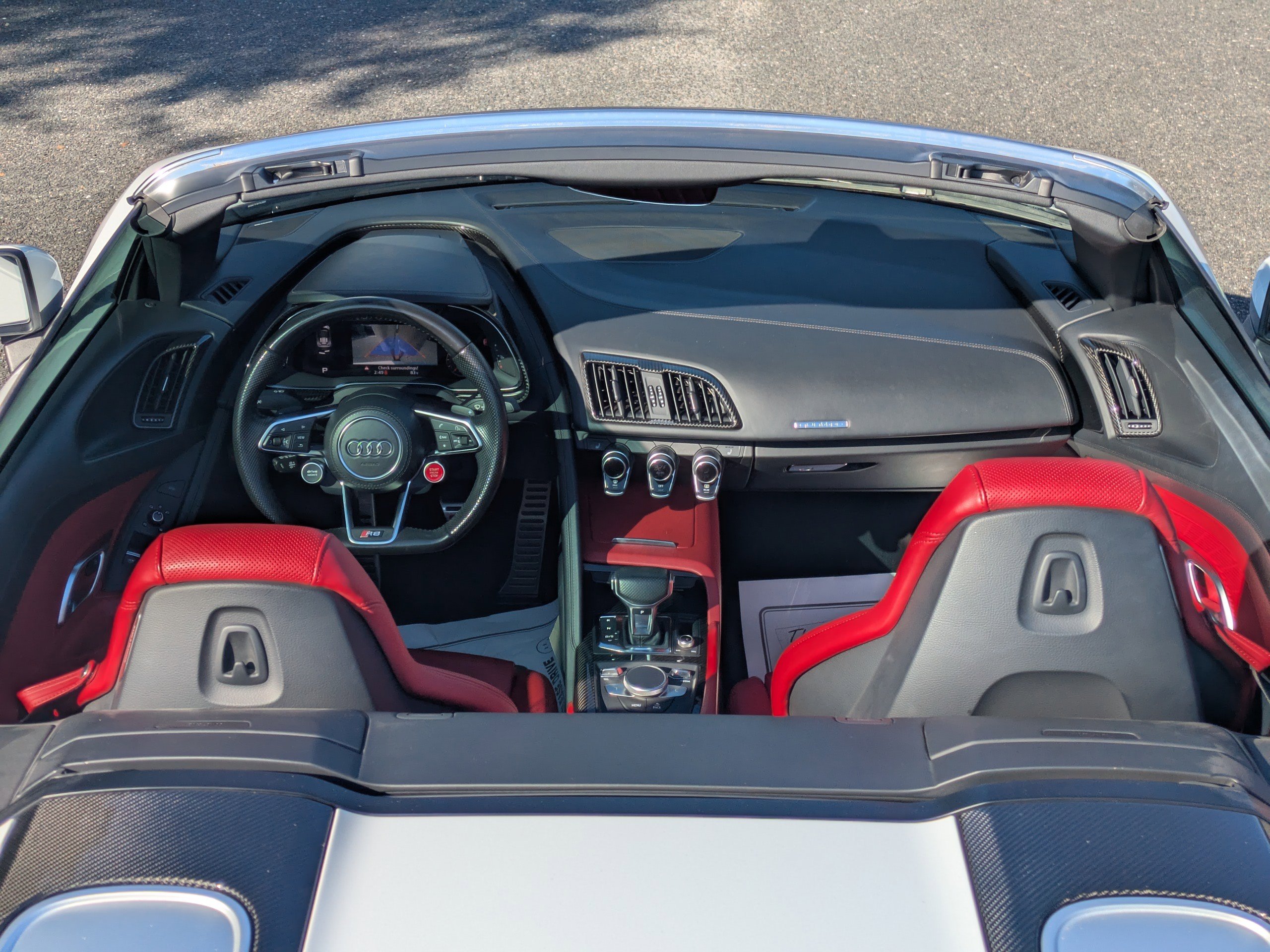 Used 2017 Audi R8 V10 w/ Carbon Exterior Package image 16