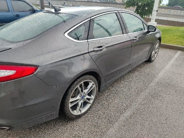 Used 2016 Ford Fusion Titanium AWD/4WD image 11