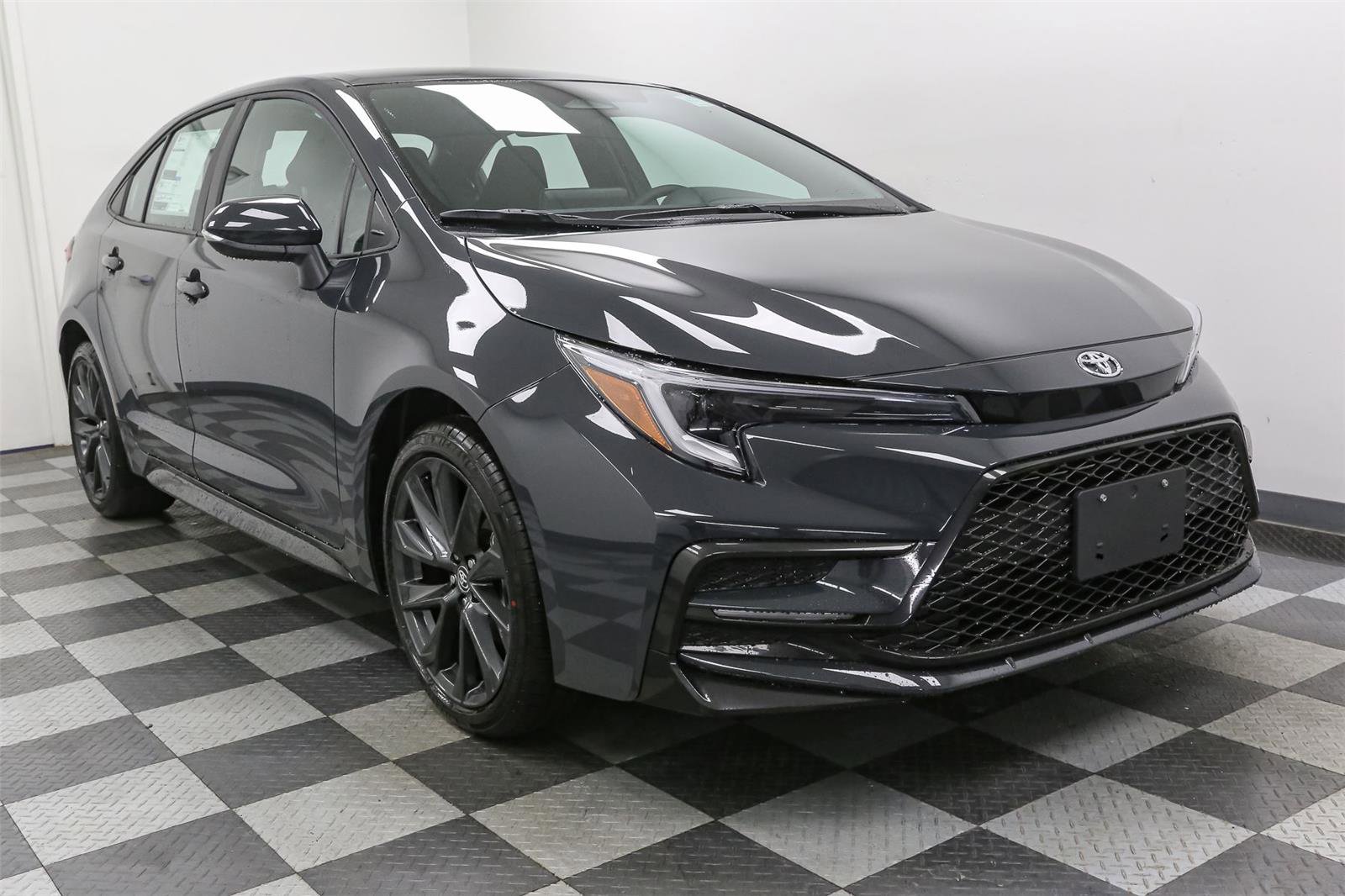 New 2026 Toyota Corolla SE image 2