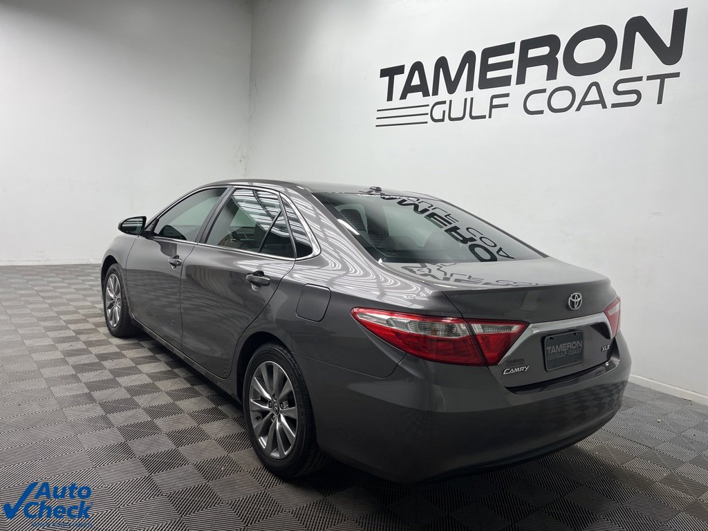 Used 2017 Toyota Camry XLE image 8