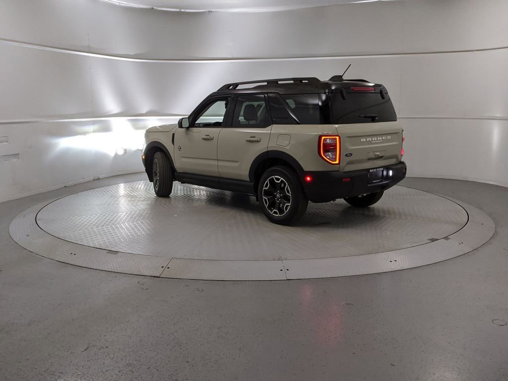 New 2025 Ford Bronco Sport Outer Banks image 4