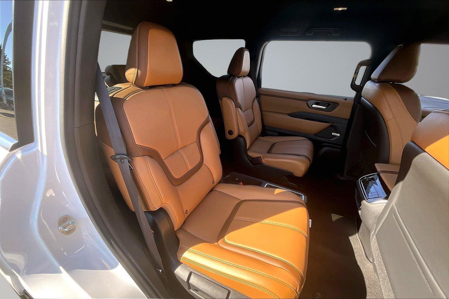 New 2026 Nissan Armada SL w/ Captain's Chari Seat Package AWD/4WD image 11
