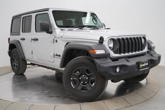 Used 2024 Jeep Wrangler Sport image 3