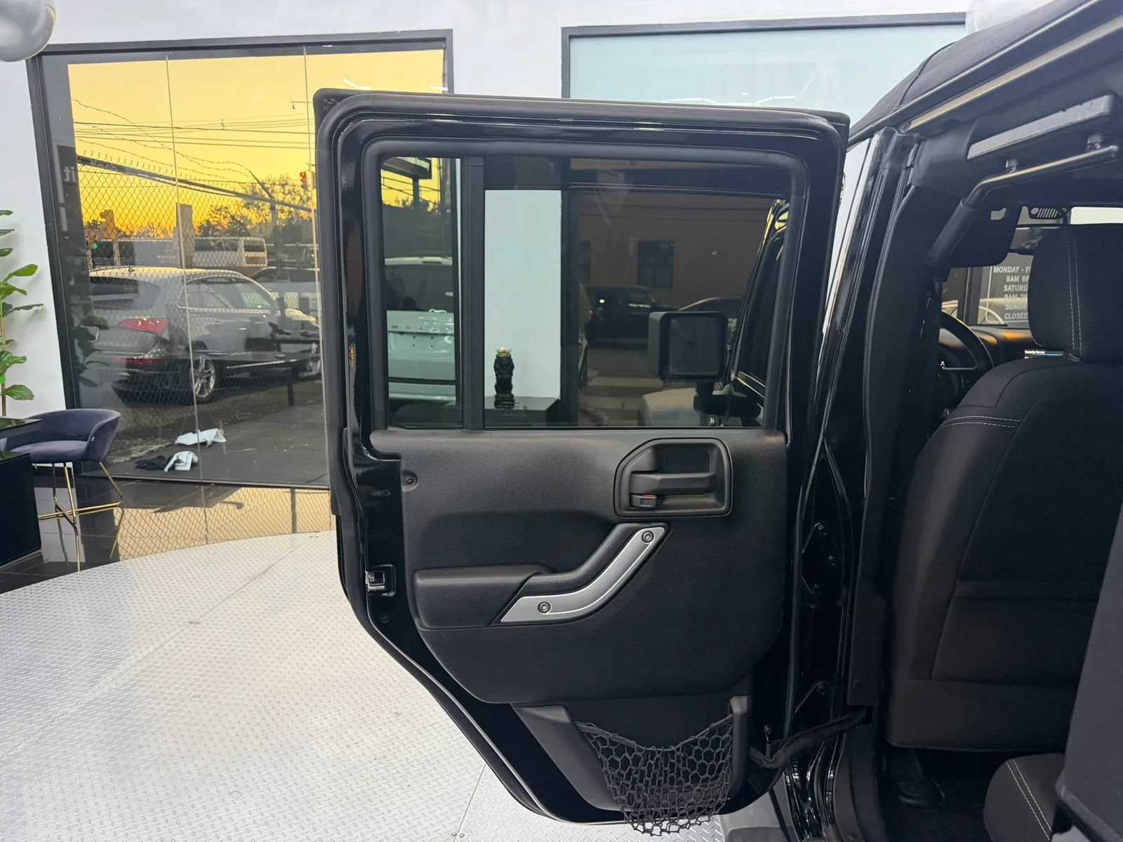 Used 2016 Jeep Wrangler Unlimited Rubicon w/ Dual Top Group AWD/4WD image 9