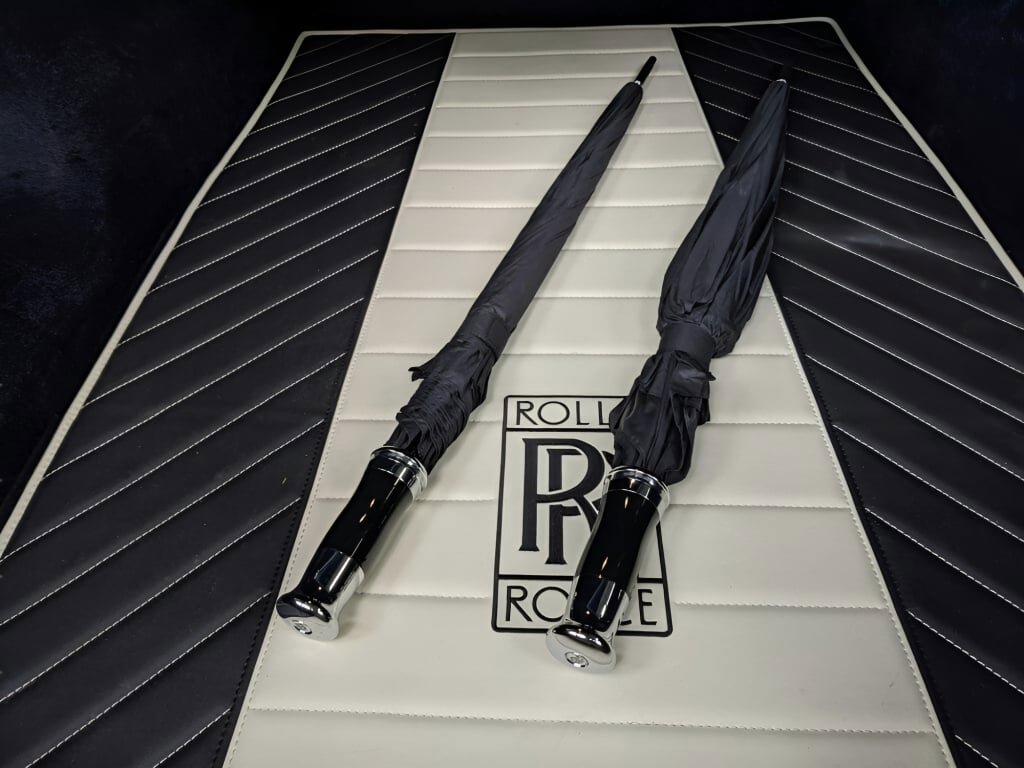 Used 2014 Rolls-Royce Ghost RWD image 25