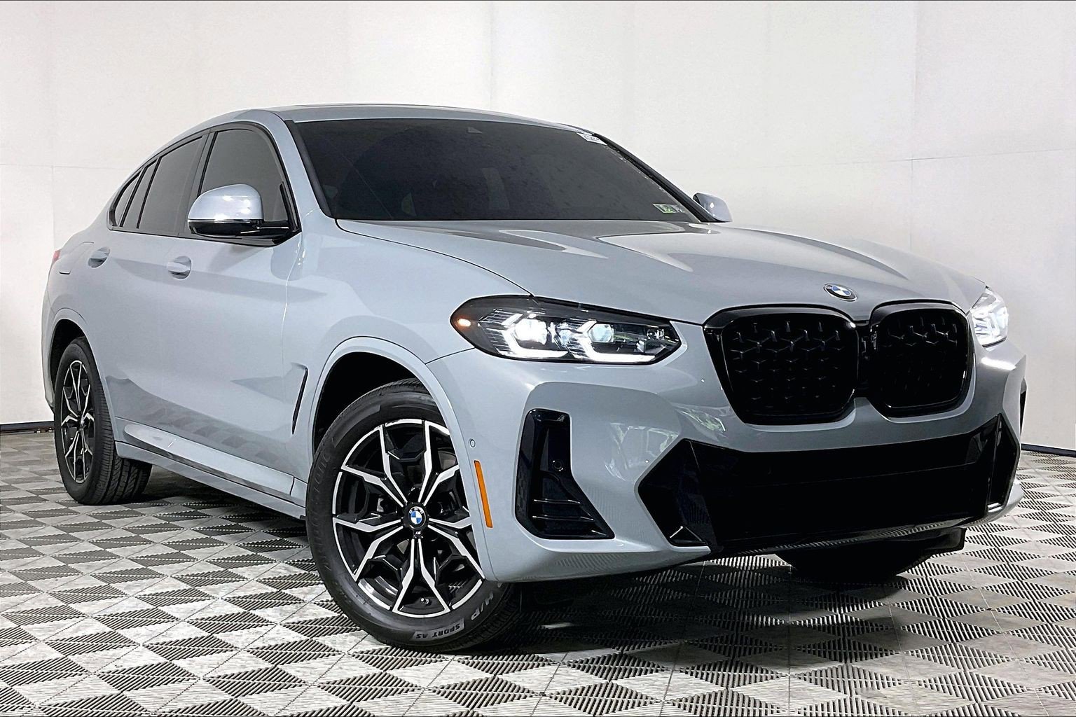 Certified 2025 BMW X4 xDrive30i w/ Premium Package