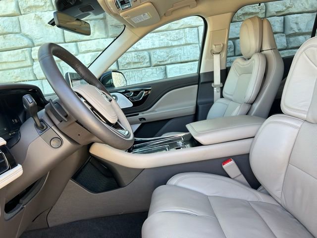 Used 2024 Lincoln Aviator Reserve w/ Equipment Group 201A image 8