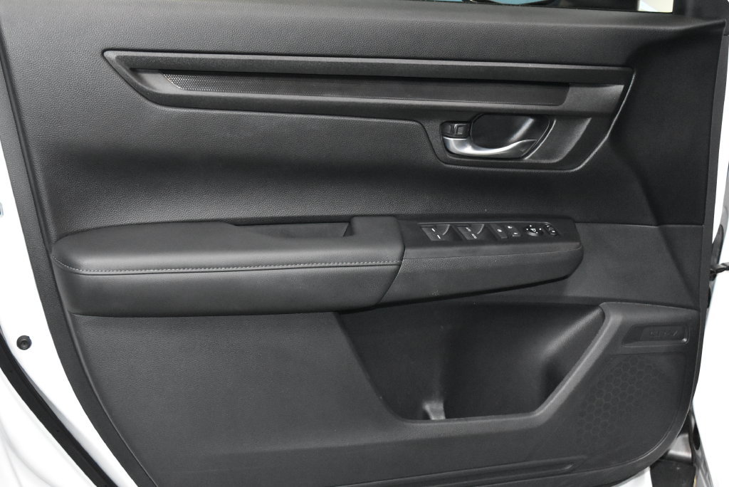 Used 2025 Honda CR-V EX image 4