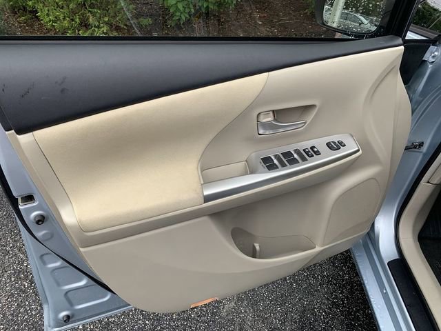 Used 2012 Toyota Prius V Three FWD image 17