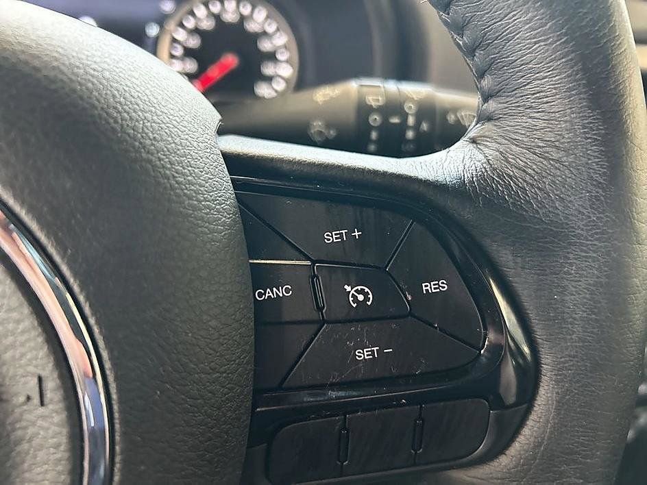 Used 2022 Jeep Renegade Altitude w/ Convenience Group image 15