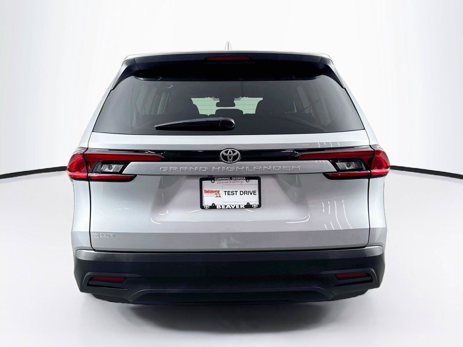 Certified 2025 Toyota Grand Highlander FWD image 11